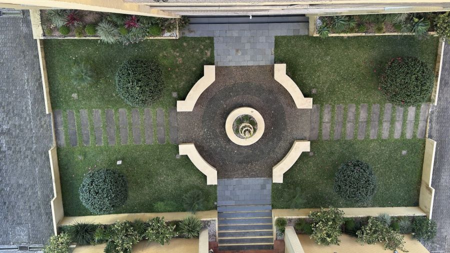 �REA DE LAZER E HORTA