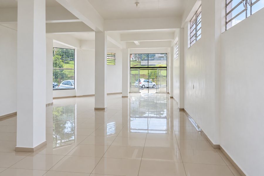 Sala Comercial - Venda - Vinhedos - Caxias do Sul - RS